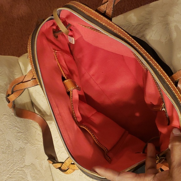 Dooney & Bourke canvas bag ..black. great condition! - Picture 6 of 10